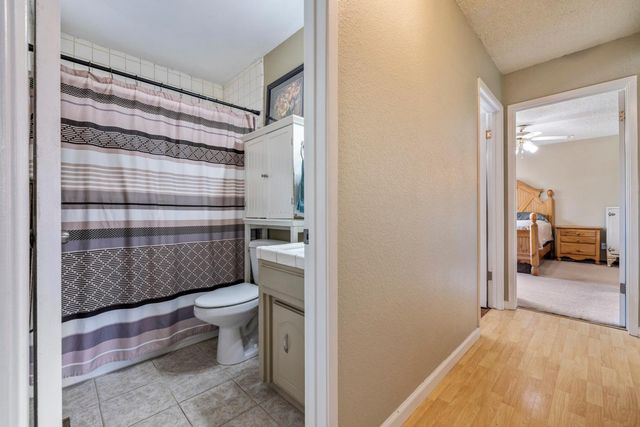 2340 E Hawkeye Ave, Turlock, CA 95380