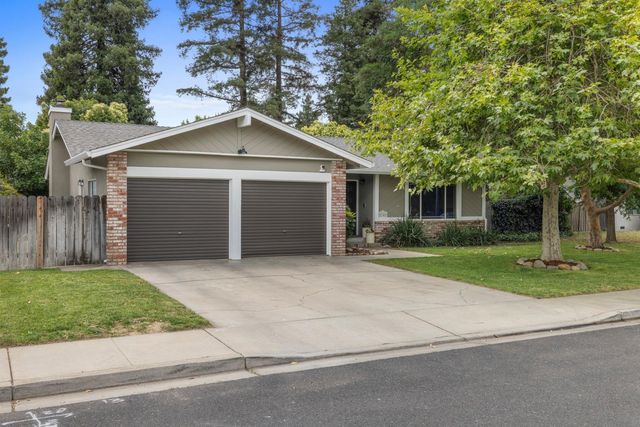 2340 E Hawkeye Ave, Turlock, CA 95380