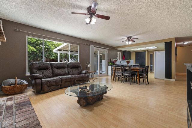2340 E Hawkeye Ave, Turlock, CA 95380