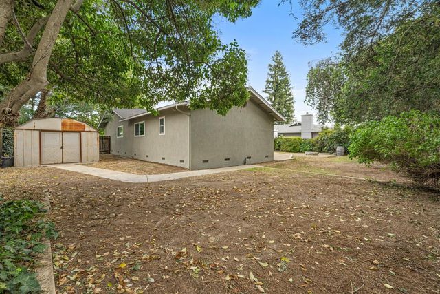 2340 E Hawkeye Ave, Turlock, CA 95380