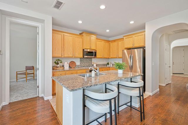 12436 Pawcatuck Way, Rancho Cordova, CA 95742