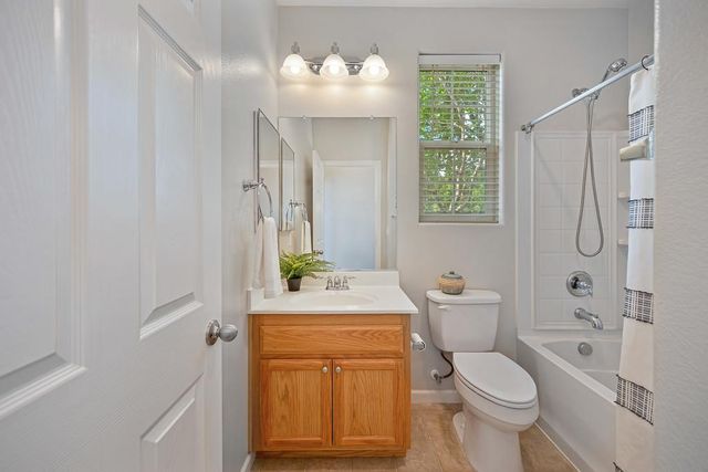 12436 Pawcatuck Way, Rancho Cordova, CA 95742