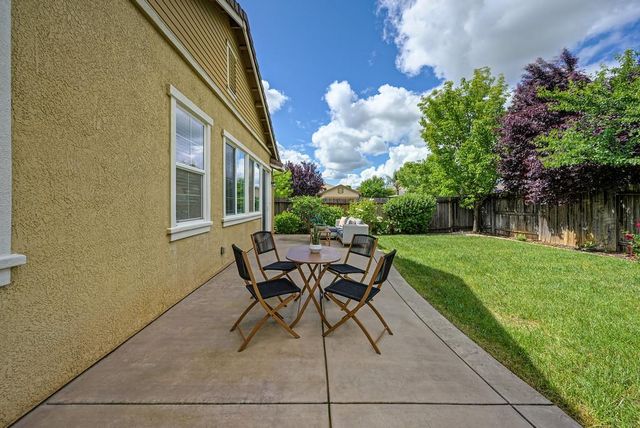 12436 Pawcatuck Way, Rancho Cordova, CA 95742