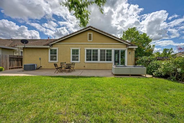 12436 Pawcatuck Way, Rancho Cordova, CA 95742