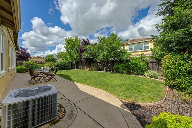 12436 Pawcatuck Way, Rancho Cordova, CA 95742