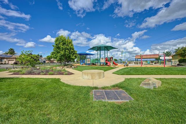 12436 Pawcatuck Way, Rancho Cordova, CA 95742