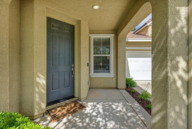 12436 Pawcatuck Way, Rancho Cordova, CA 95742