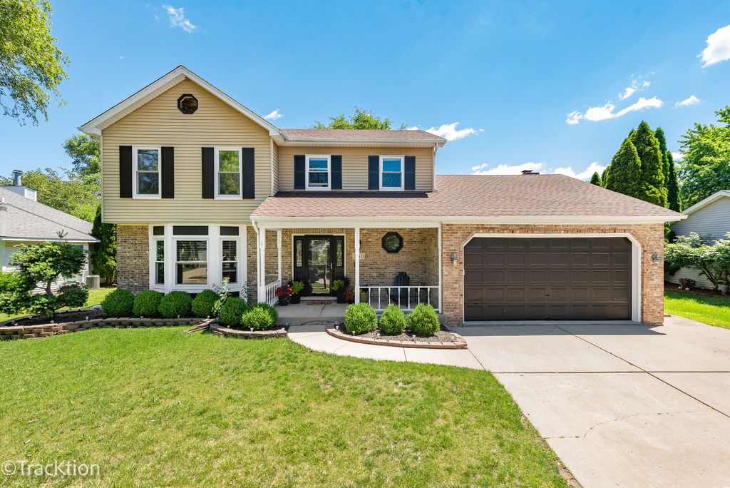 360 Lakeview Drive, Aurora, IL 60506