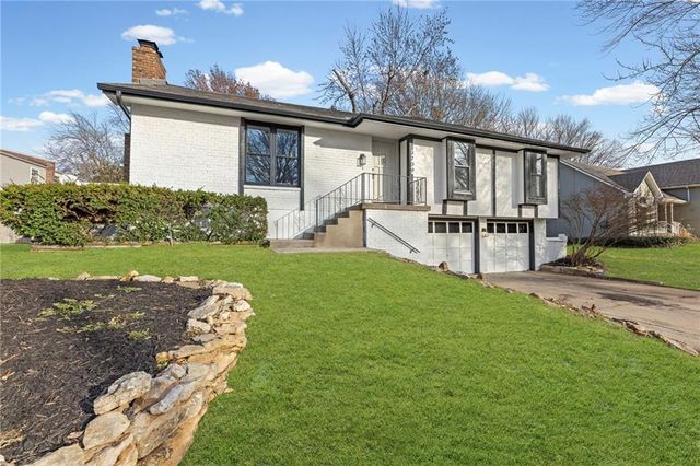 3709 Grant Street, Lee's Summit, MO 64064