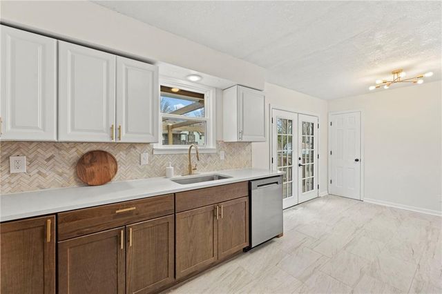 3709 Grant Street, Lee's Summit, MO 64064