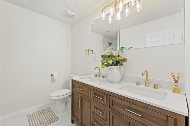 3709 Grant Street, Lee's Summit, MO 64064