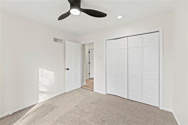 3709 Grant Street, Lee's Summit, MO 64064