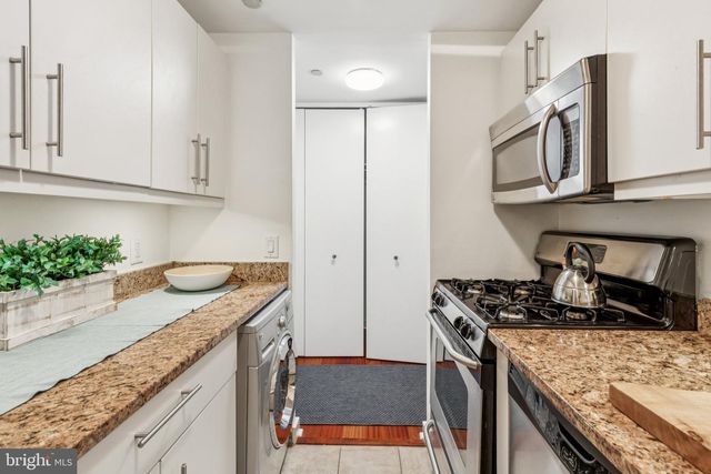 219-29 S 18TH ST #1006, Philadelphia, PA 19103