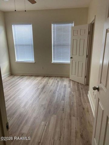 108 Appleoak Avenue B, Lafayette, LA 70506