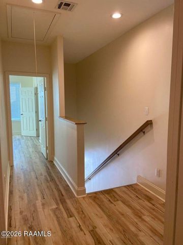 108 Appleoak Avenue B, Lafayette, LA 70506