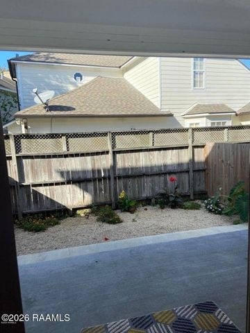 108 Appleoak Avenue B, Lafayette, LA 70506