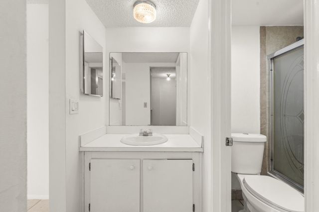 9340 Lagoon Place 206, Davie, FL 33324