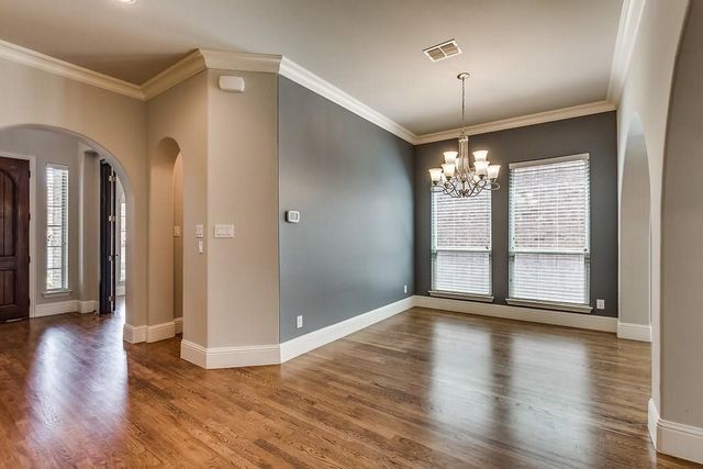 7027 Nueces Drive, Irving, TX 75039