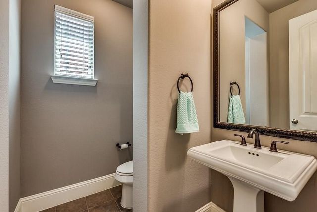 7027 Nueces Drive, Irving, TX 75039