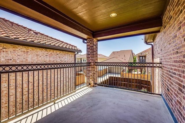 7027 Nueces Drive, Irving, TX 75039