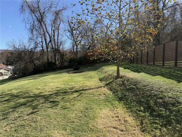 10 DARBY AVENUE, Georges Twp, PA 15436