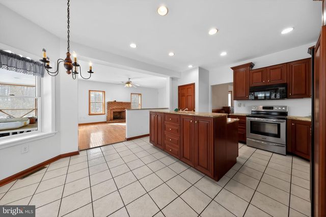 11 DEER CHASE, Pittsgrove, NJ 08318