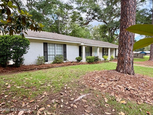 1602 Tanglewood Drive, Clinton, MS 39056