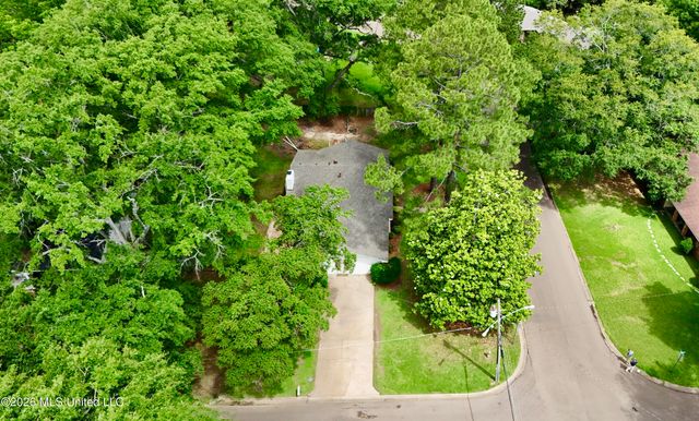1602 Tanglewood Drive, Clinton, MS 39056