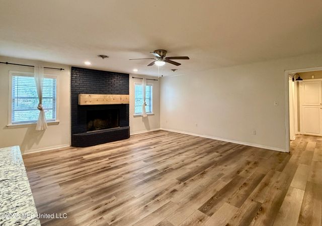 1602 Tanglewood Drive, Clinton, MS 39056