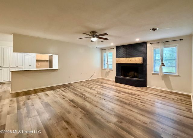 1602 Tanglewood Drive, Clinton, MS 39056