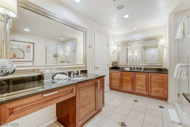 135 East Harmon Avenue 620, Las Vegas, NV 89109