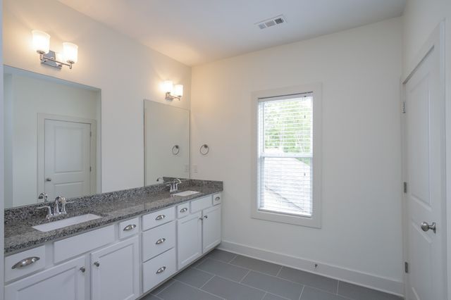 918C Delmas Ave, Nashville, TN 37216