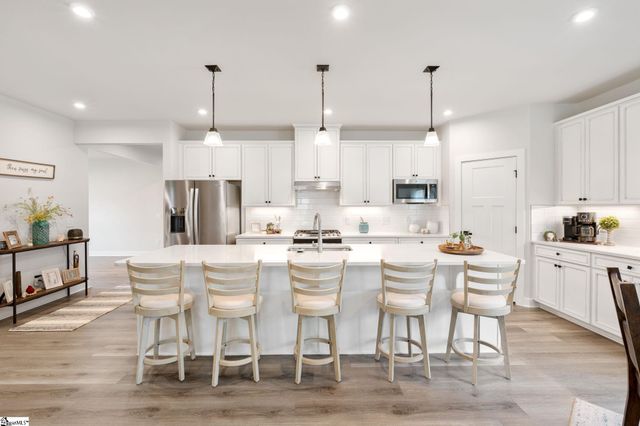 105 Comanche Trail, Simpsonville, SC 29680