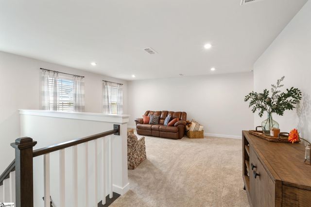 105 Comanche Trail, Simpsonville, SC 29680