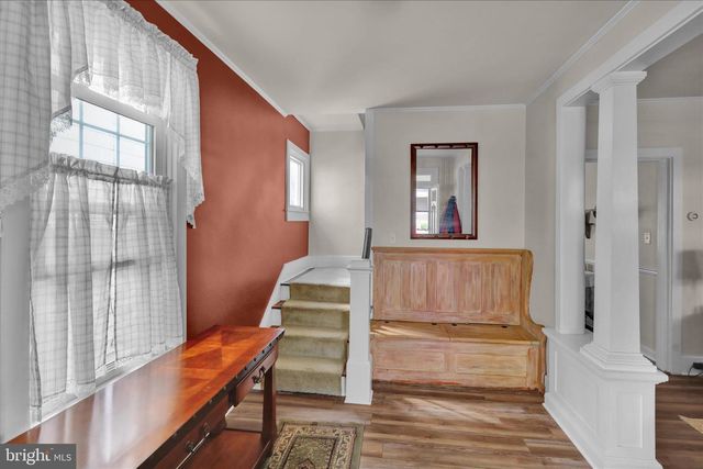 6 W MAPLE AVE, Myerstown, PA 17067