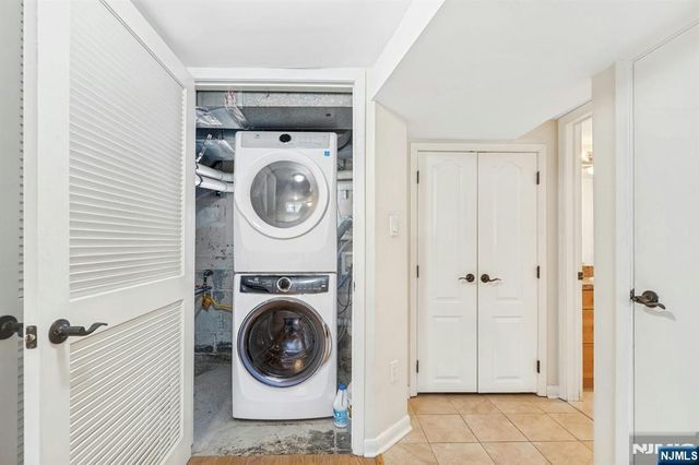 15 Pleasant Street, Dumont, NJ 07628