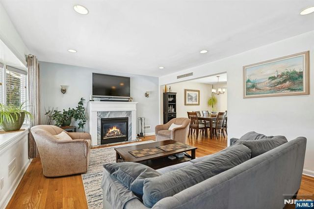 15 Pleasant Street, Dumont, NJ 07628