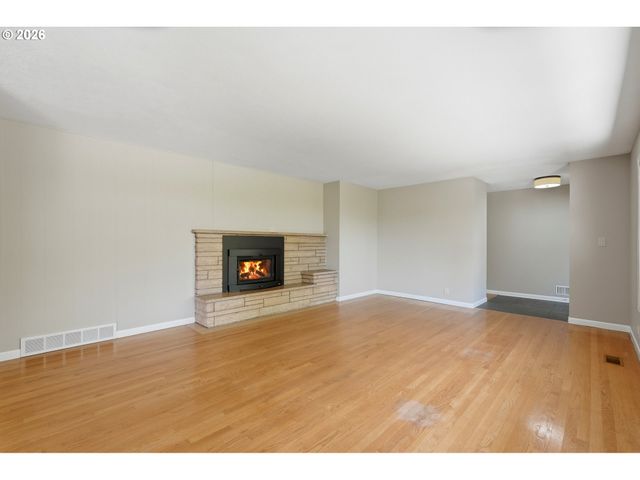 10495 Sw Melnore St, Portland, OR 97225