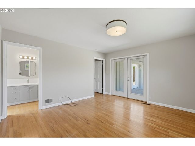 10495 Sw Melnore St, Portland, OR 97225
