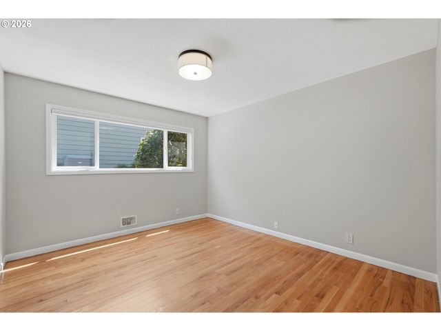 10495 Sw Melnore St, Portland, OR 97225