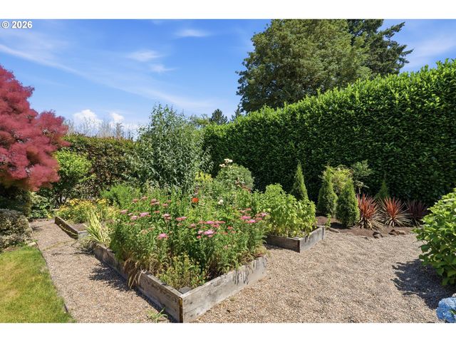 10495 Sw Melnore St, Portland, OR 97225