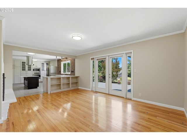 10495 Sw Melnore St, Portland, OR 97225