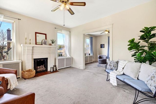 826 SELMA BLVD, Staunton, VA 24401