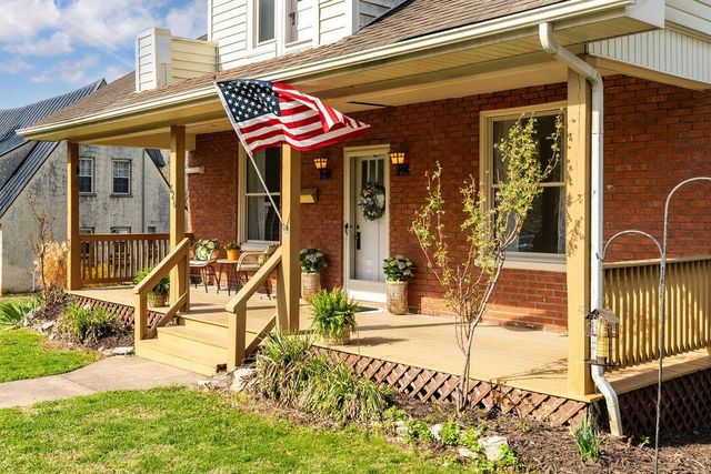 826 SELMA BLVD, Staunton, VA 24401