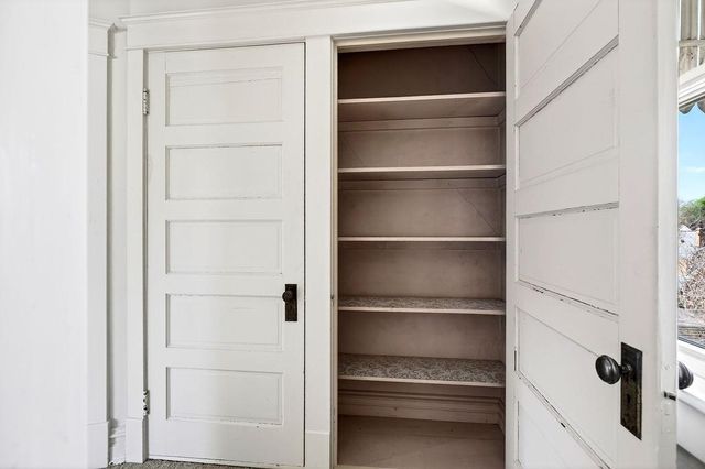 826 SELMA BLVD, Staunton, VA 24401