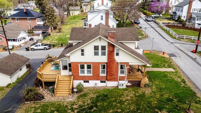 826 SELMA BLVD, Staunton, VA 24401