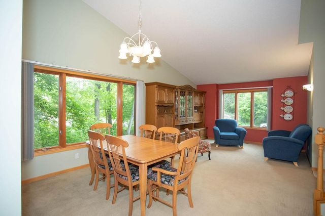 601 Sterling Street S, Maplewood, MN 55119