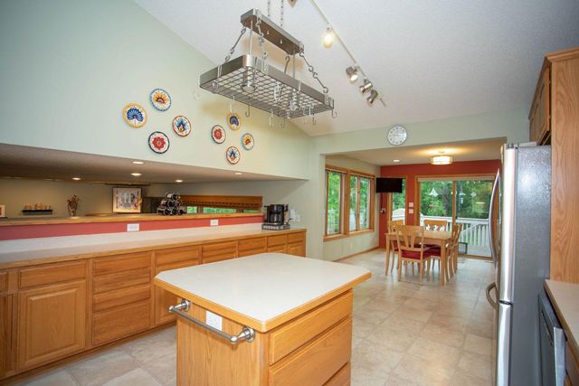601 Sterling Street S, Maplewood, MN 55119