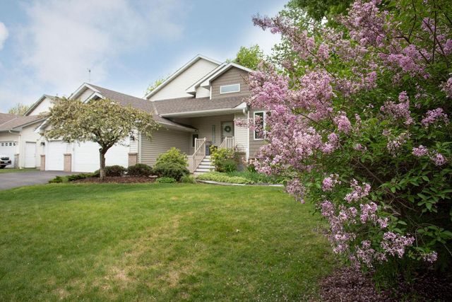 601 Sterling Street S, Maplewood, MN 55119
