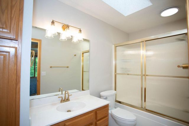 601 Sterling Street S, Maplewood, MN 55119